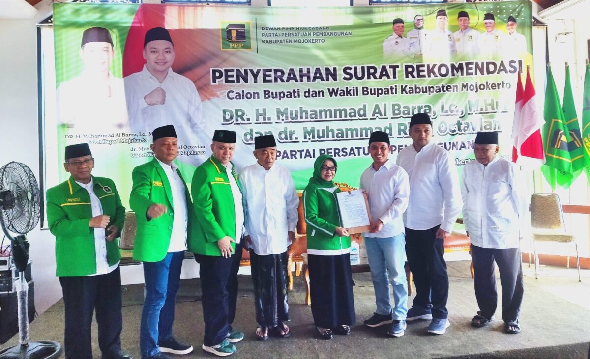 Rekom PPP untuk Gus Barra-dr Rizal di Pilbup Mojokerto. (Alief Wahdana/kabarterdepan.com) 