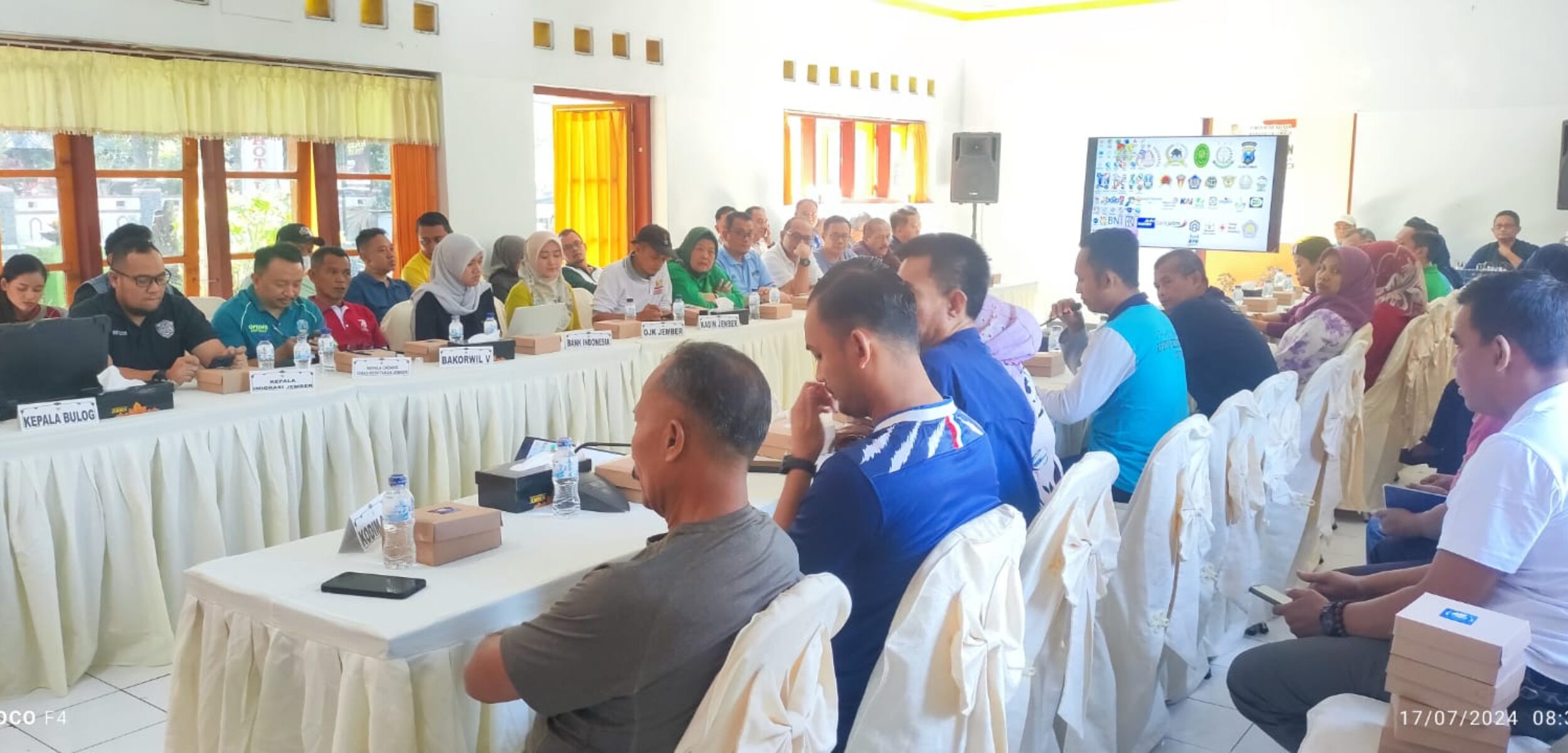 Wabup Jember memimpin koordinasi Si Rambo, Rabu (17/7/2024). (Lana/kabarterdepan.com)