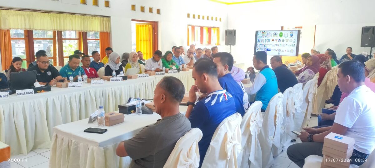 Wabup Jember memimpin koordinasi Si Rambo, Rabu (17/7/2024). (Lana/kabarterdepan.com) 