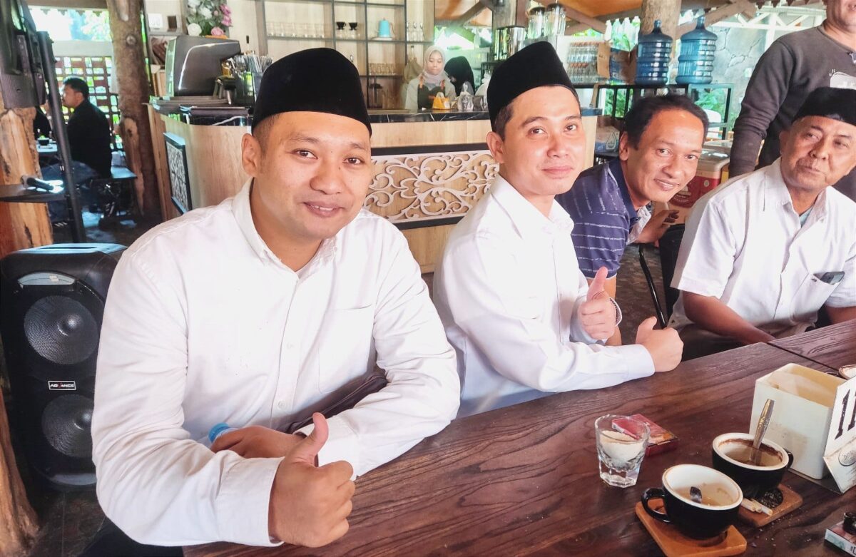 Pasangan Mubarok (Gus Barra - dr. Rizal) Calon Bupati dan Wakil Bupati Mojokerto yang akan berkontestasi pada Pilkada 2024.(Alief Wahdana/kabarterdepan.com) 