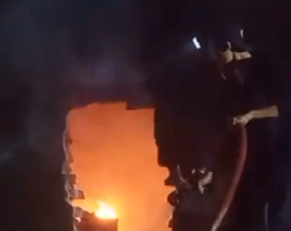 Berawal dari Bakar Sampah, Rumah Berisi Rongsokan di Bangsal Ikut Terbakar