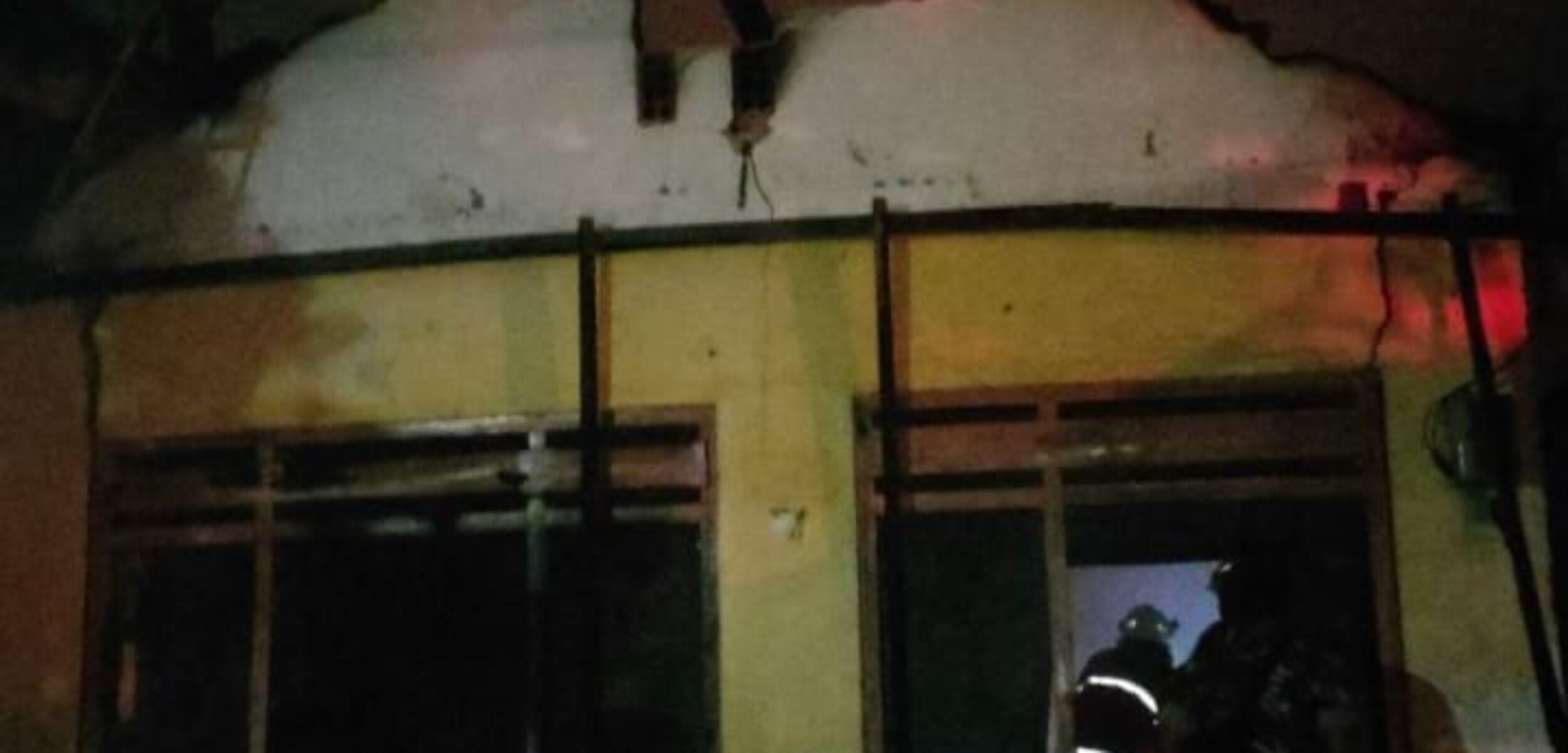 Kondisi rumah warga di Desa Pekukuhan, Kecamatan Mojosari, Kabupaten Mojokerto ludes diamuk si jago merah (Andy / Kabarterdepan.com)