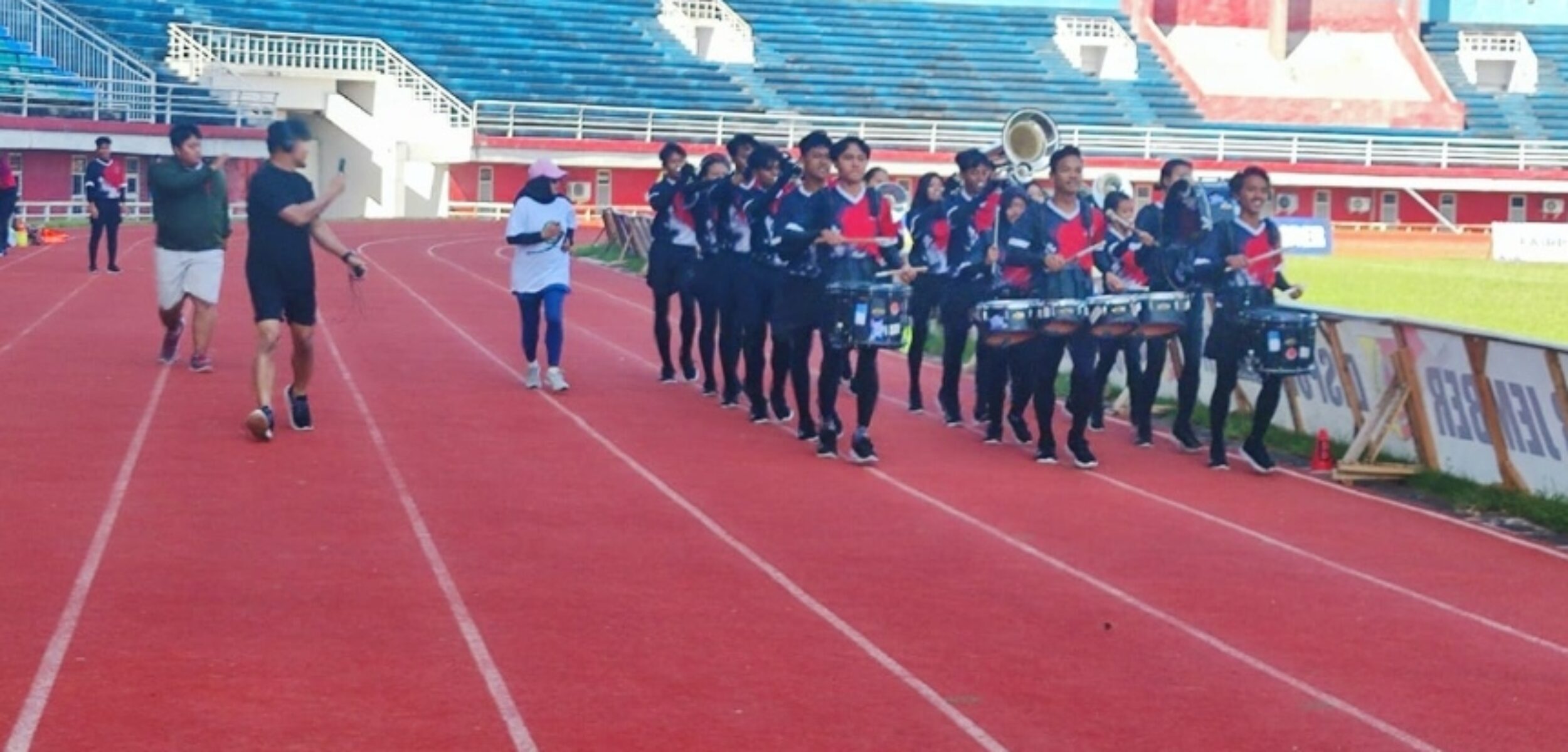 Tim Drumband PON Jatim Pecahkan Rekor BK PON 2023 LKKB 8000 Meter Mix