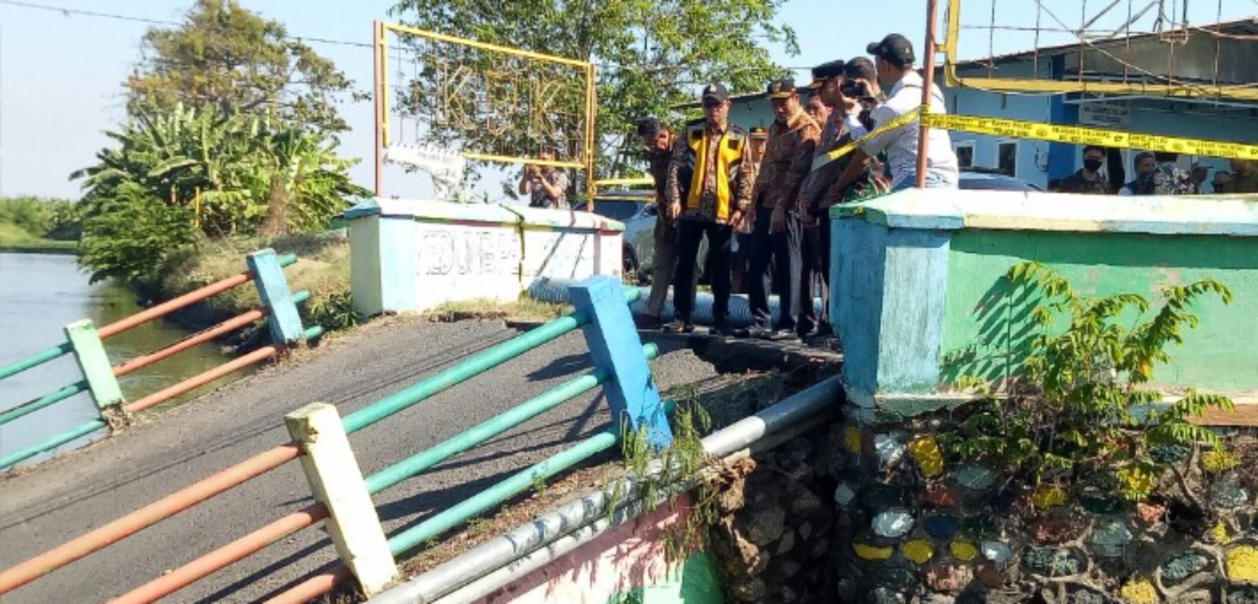 Pemkab Sidoarjo Bergegas Tangani Jembatan Ambrol di Desa Kedungpeluk