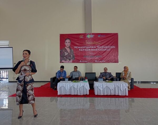 Ada Apa Kris Dayanti Sosialisasi ke Warga Desa Oro-Oro Ombo?