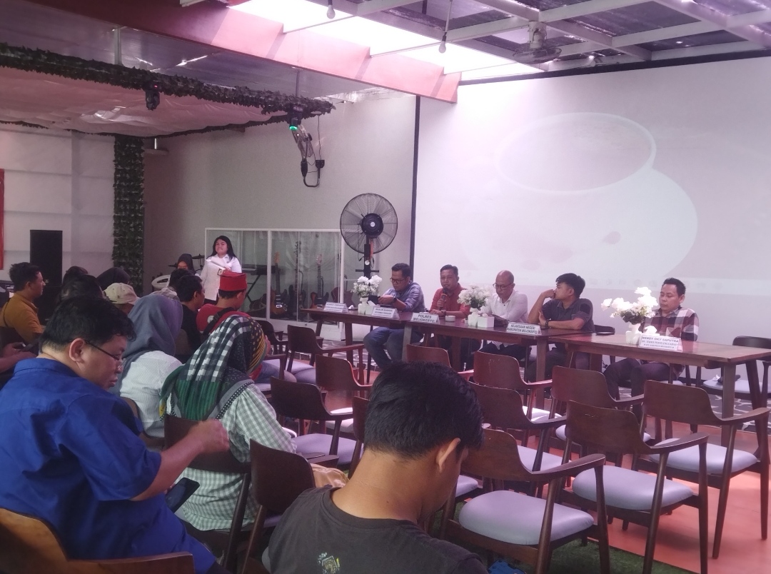 Media gathering KPH Kabupaten Mojokerto, Senin (29/7/2024). (Redaksi/kabarterdepan.com) 