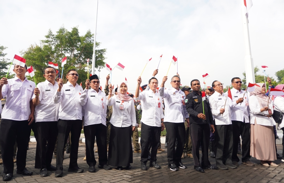 Apel Pemasangan Bendera Merah Putih dalam rangka menyambut HUT RI ke-79 di Balaikota Among Tani, Pemkot Batu. (Yan/kabarterdepan.com) 