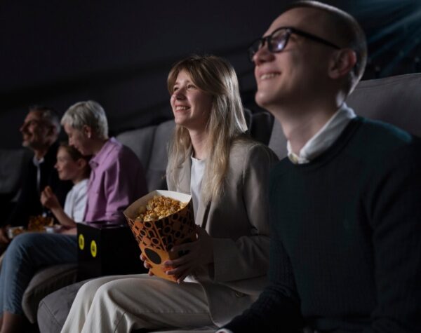 8 Rekomendasi Film Bioskop 6 Mei 2025, Hadirkan Berbagai Genre yang Seru Ditonton