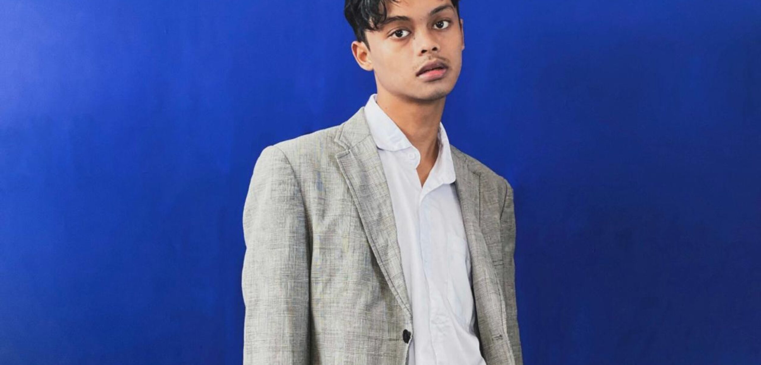 Redientz Meromantisasi Kesedihan dan Kehilangan dalam Debut EP Moving