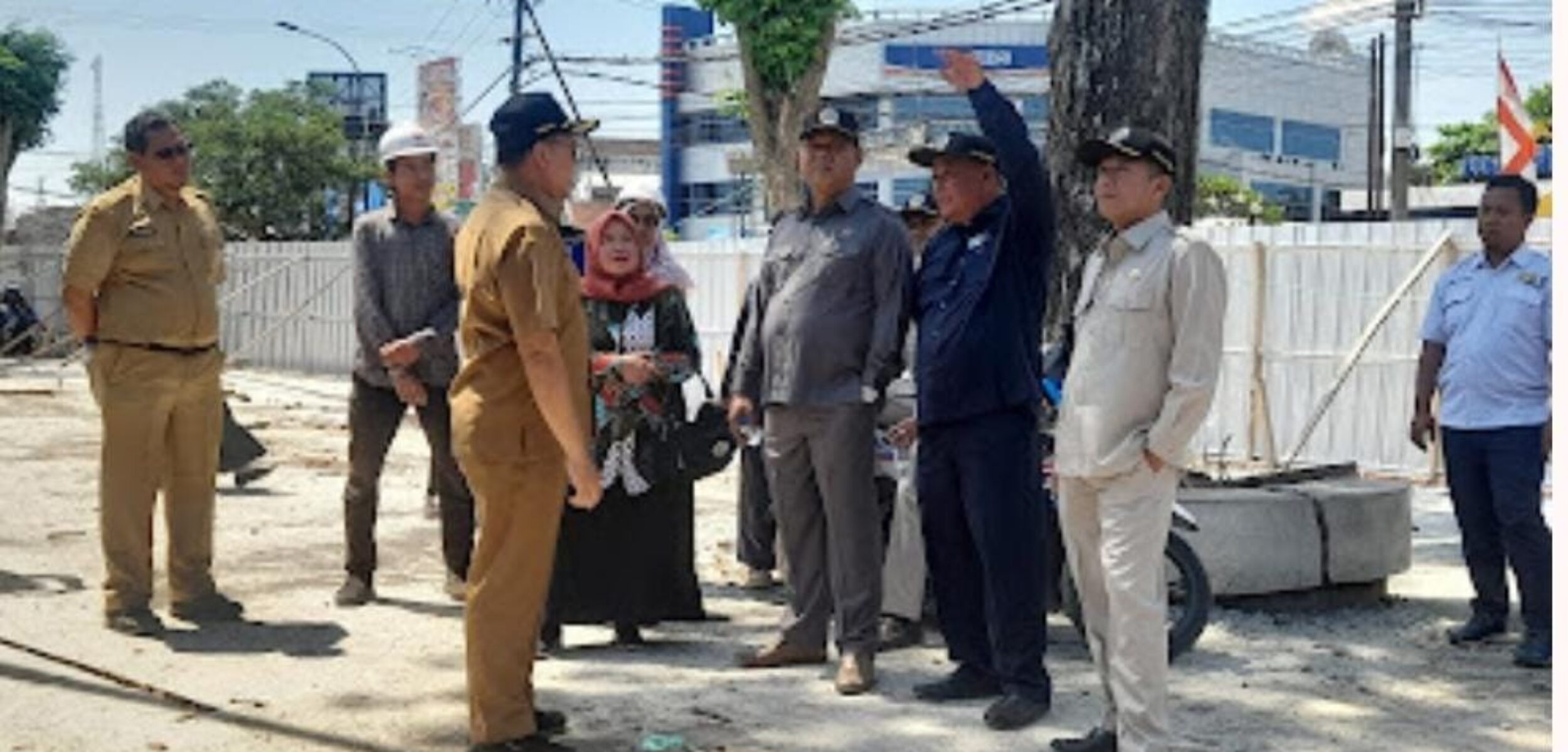 Komisi A DPRD Jember Sidak Rehab Alun-Alun, Ini Temuannya