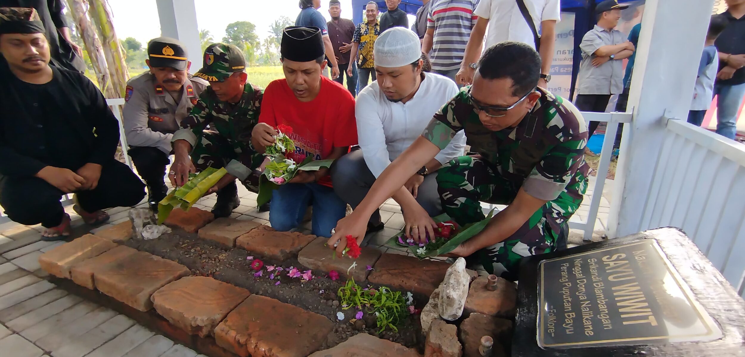 Kodim 0825 Banyuwangi Renovasi Petilasan Tokoh Srikandi Blambangan Sayu Wiwit