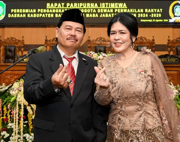 Pasutri Asal Partai Golkar Dilantik jadi Anggota DPRD Banyuwangi