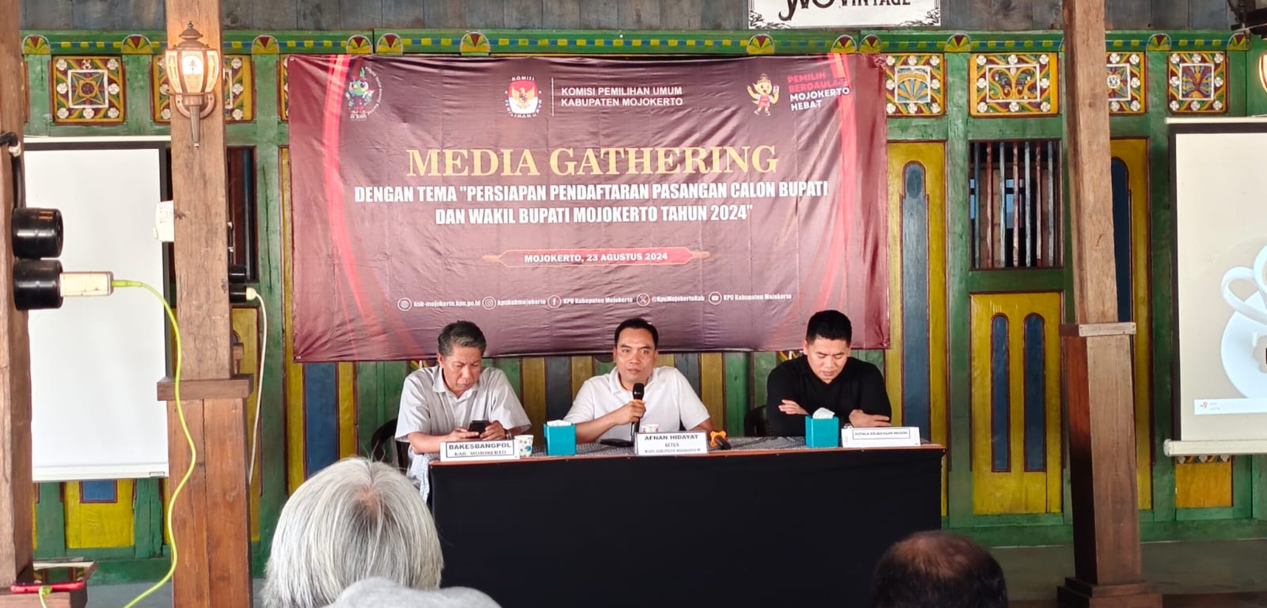 Ajak Puluhan Awak Media Gathering, Ini Kata KPU, Bakesbangpol hingga Kejari Mojokerto