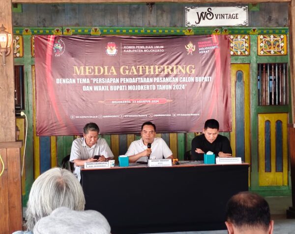 Ajak Puluhan Awak Media Gathering, Ini Kata KPU, Bakesbangpol hingga Kejari Mojokerto