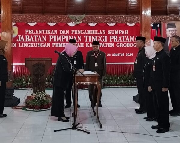 Jelang Pendaftaran Pilkada, Bupati Grobogan Rotasi Sejumlah Pejabat