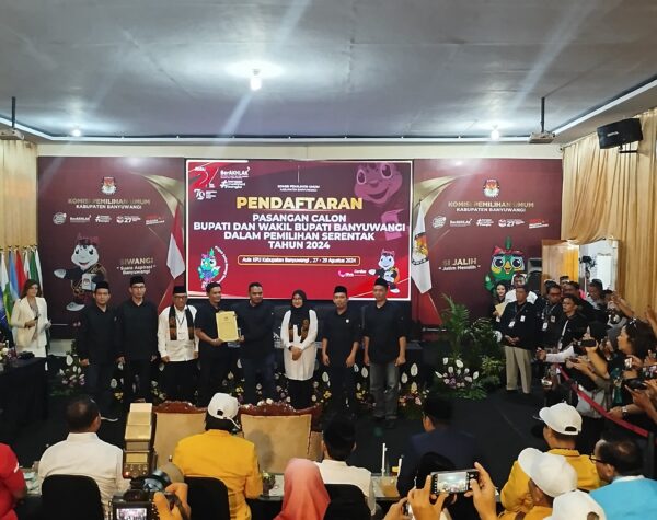 Maju Lagi, Petahana Bupati Banyuwangi Daftarkan Diri ke KPU