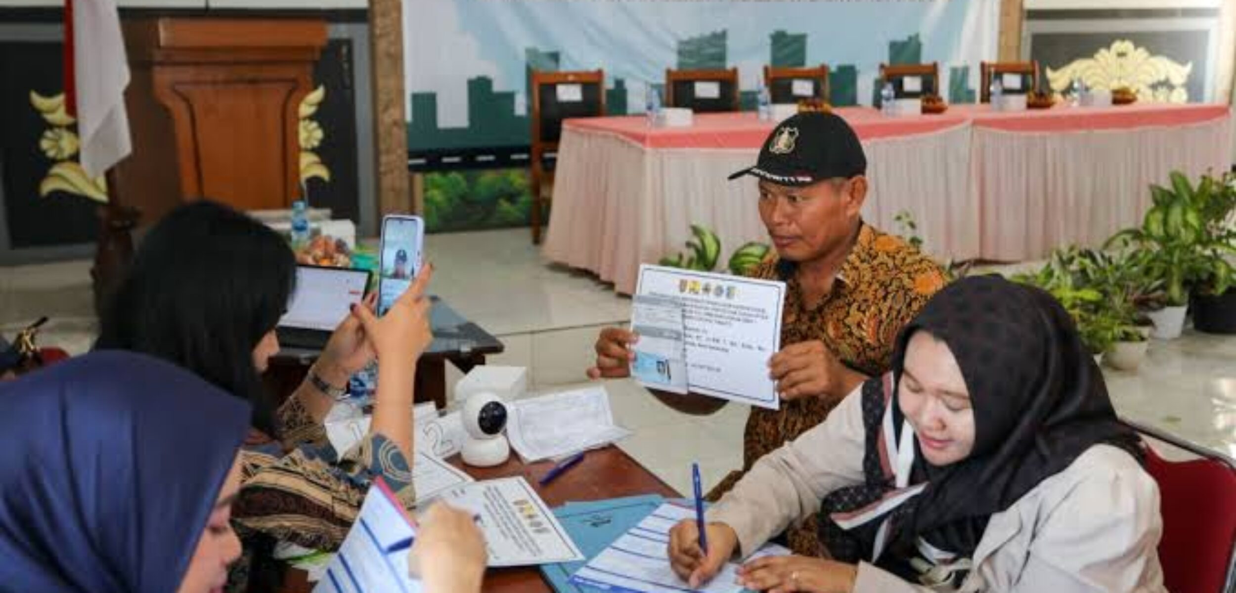 Senangnya Warga Penerima PDK Jalan Tol Semarang-Demak Tahap II, Ada yang untuk Umroh hingga Modal Usaha