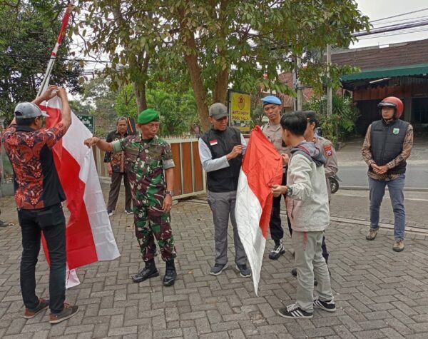 Gugah Nasionalisme, Camat Batu Imbau Setiap Rumah Kibarkan Bendera Merah Putih