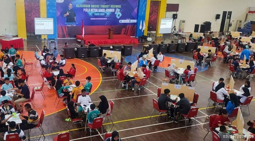 Kejuaraan bridge tingkat nasional yang digelar Pengcab Gabsi Jember. (Lana/kabarterdepan.com) 