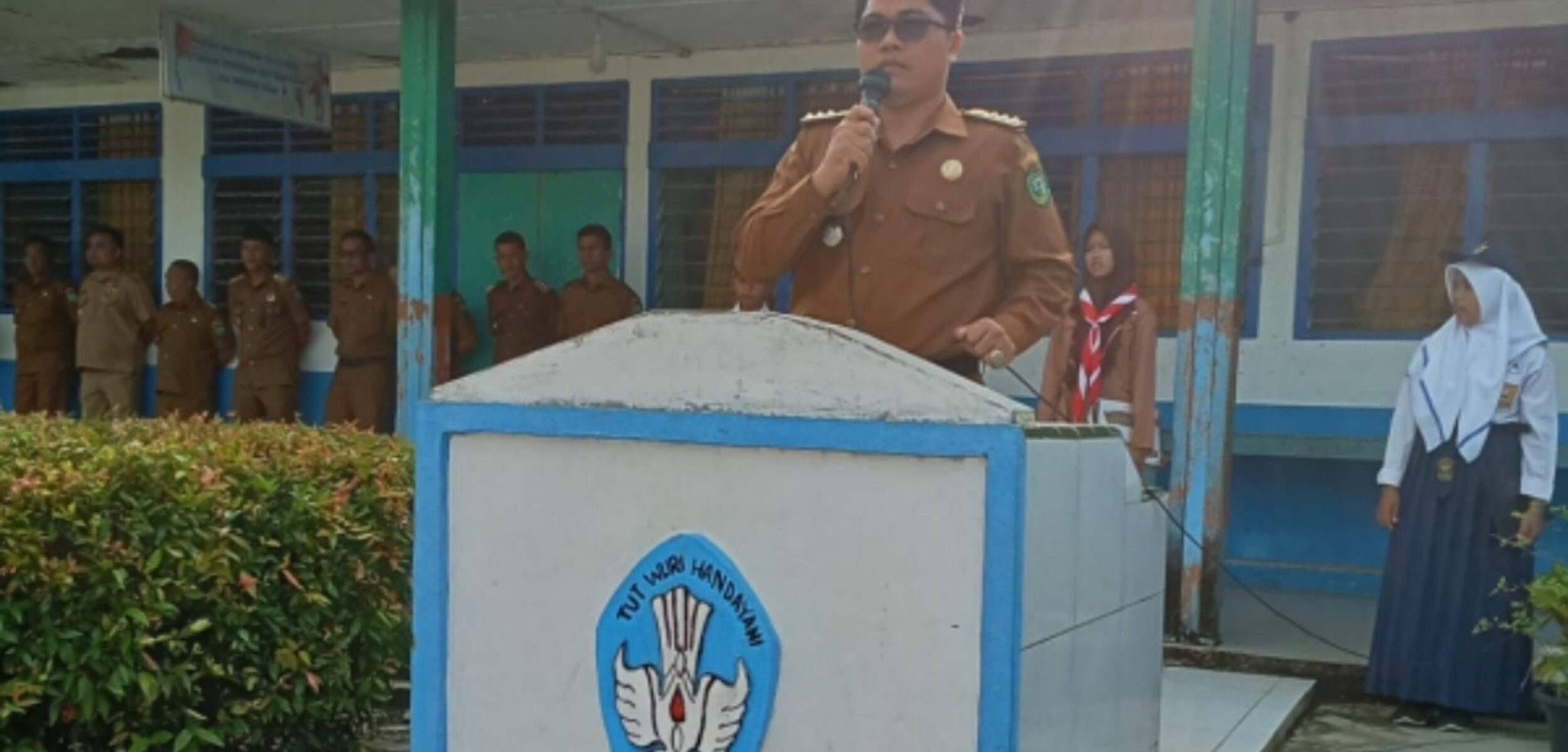 Simak Pesan Penting dari Camat Siabu Sewaktu Jadi Irup di SMPN 2 Siabu Mandailing Natal