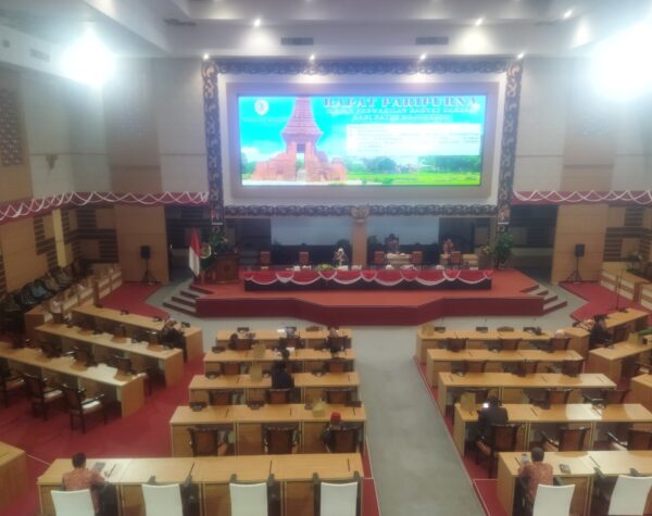 Paripurna DPRD Kabupaten Mojokerto, Bupati Sampaikan Jawaban Pandangan Umum Fraksi-Fraksi tentang Raperda Perubahan APBD T.A 2024
