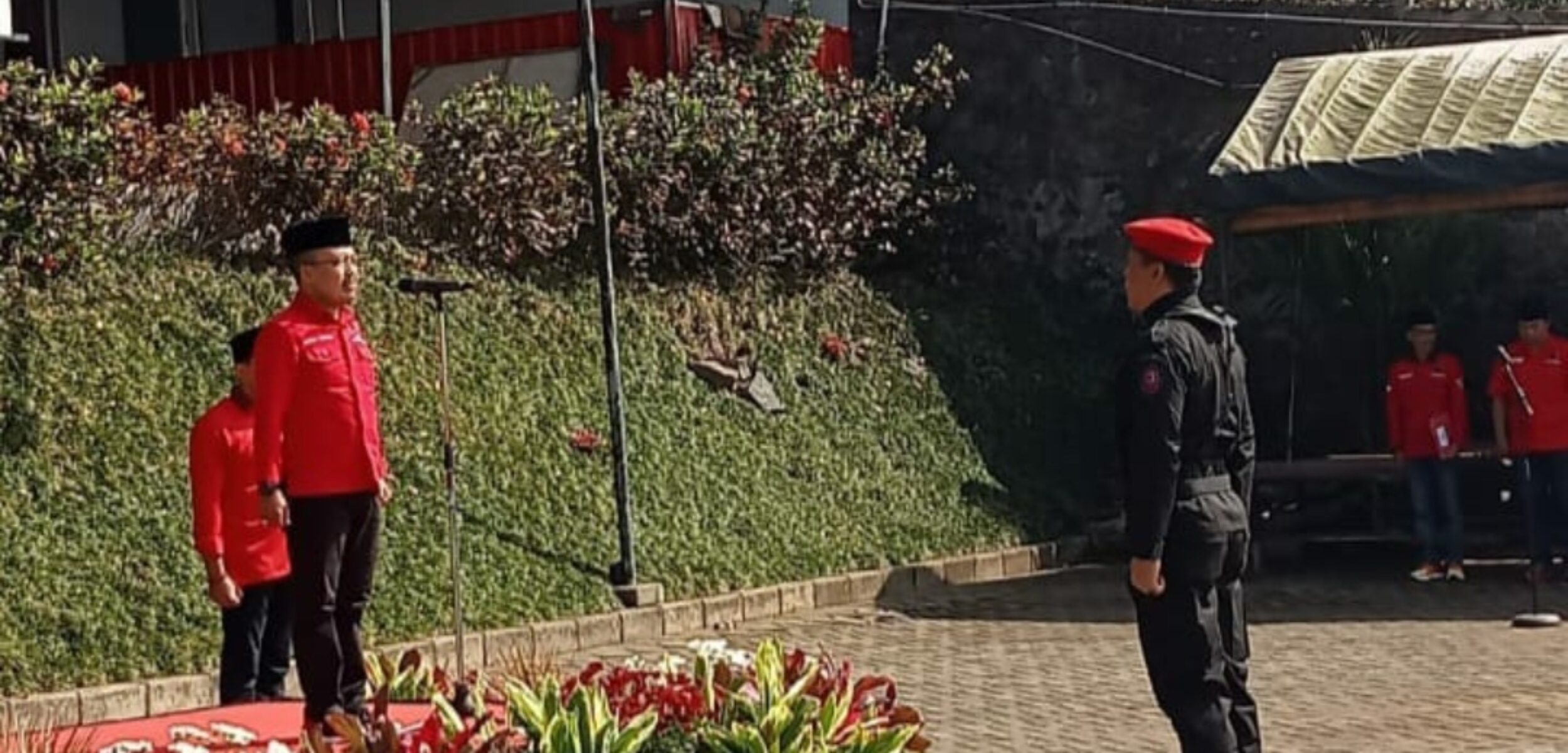 Meniru Nasionalisme Ir Soekarno, PDIP Kota Batu Gelar Upacara HUT RI