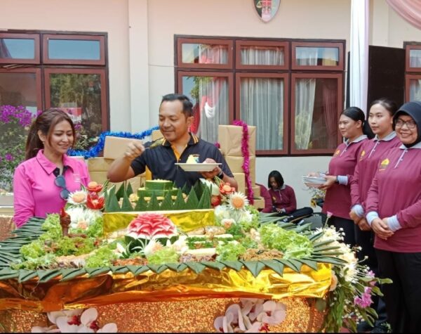 Tasyakuran dan Penghargaan Warnai Peringatan HUT Polwan Ke-76 di Polres Kota Batu