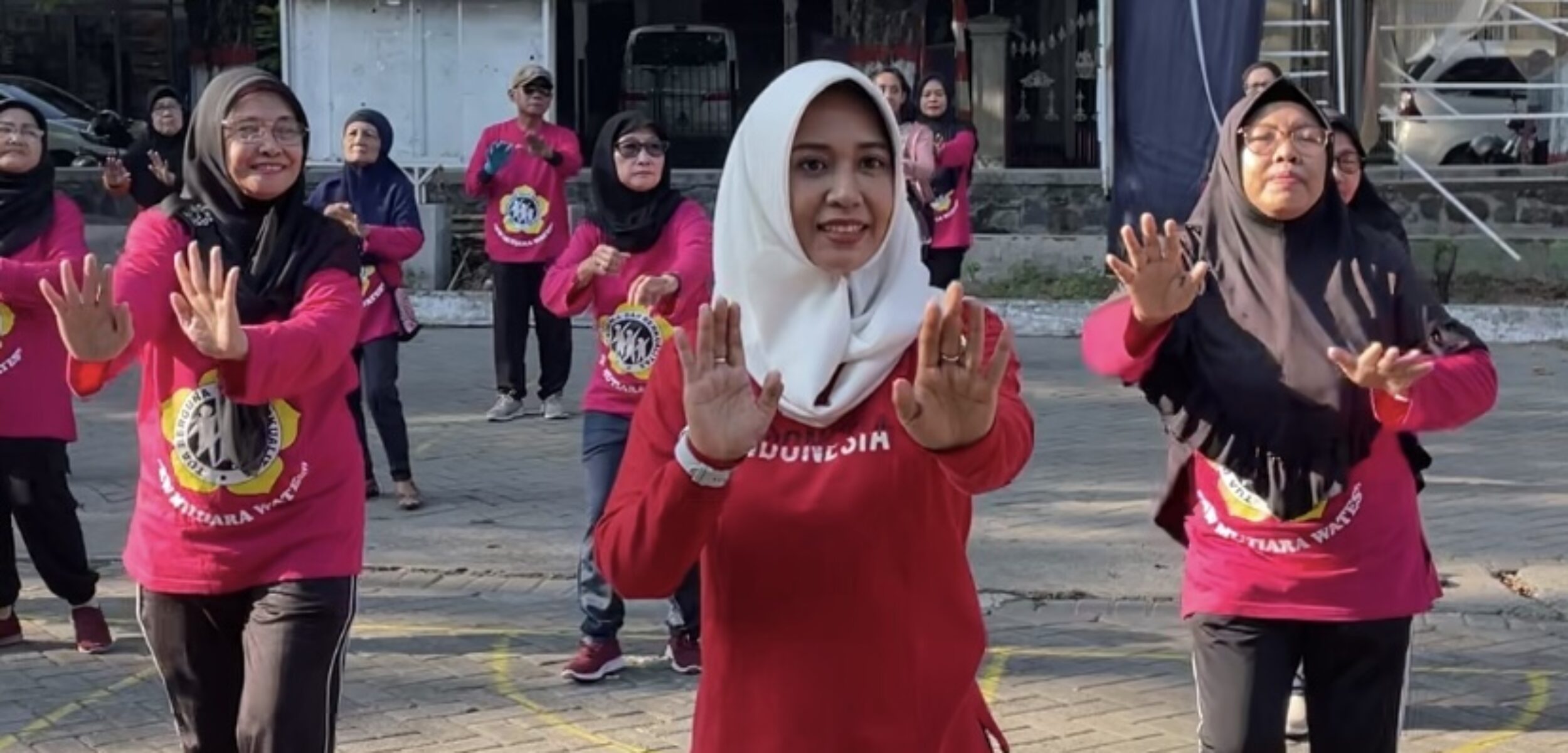 Senam Sehat Bersama Lansia Kota Mojokerto, Ning Ita: Agar Tetap Sehat dan Produktif