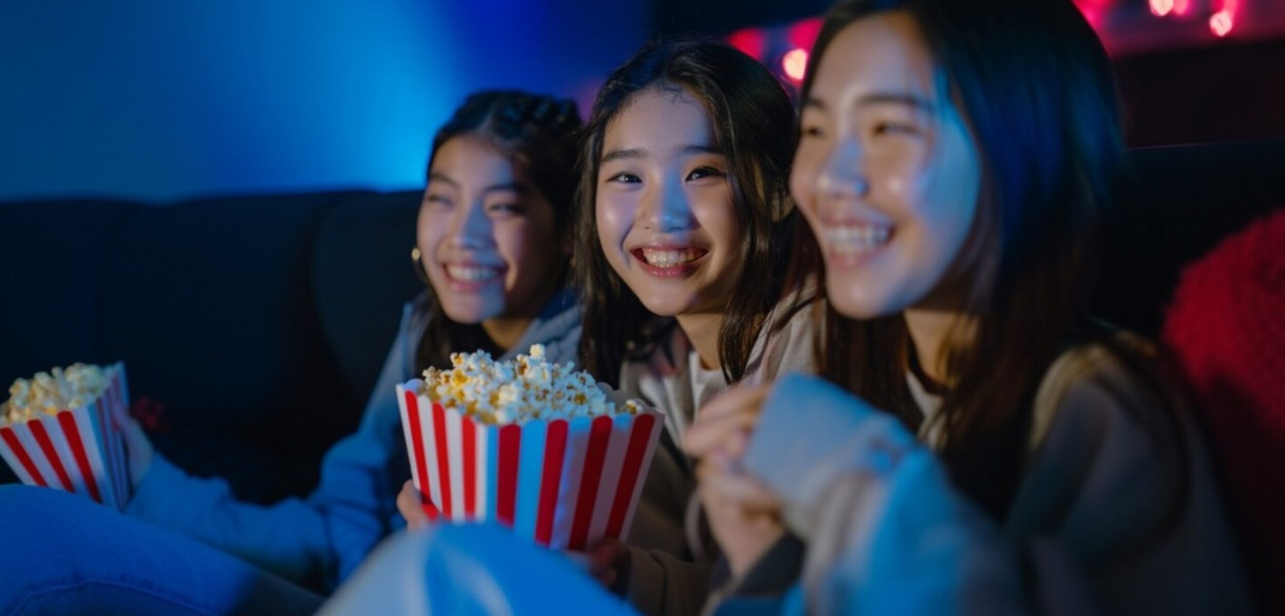 ilustrasi menonton film