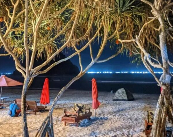 Pantai Pulau Merah : Surga Surfing di Banyuwangi