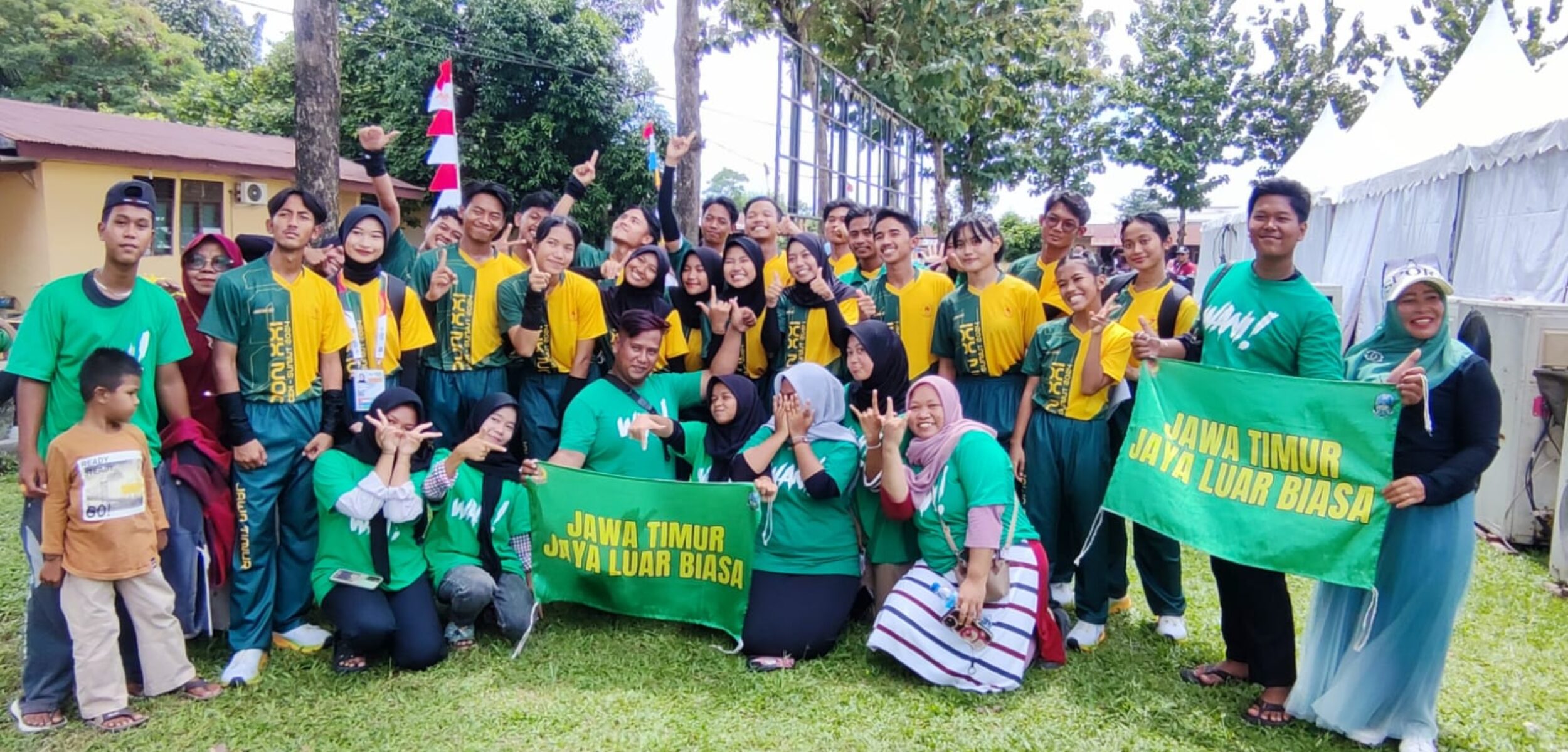 Dukungan Suporter dan Wali Atlet Beri Suntikan Semangat Tim Drumband Jawa Timur di PON XXI Aceh-Sumut