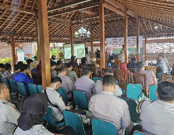 Polda DIY Bersama DPKH dan Dinkes Gunungkidul Sosialisasikan Larangan Penyembelihan Ruminansia Betina Produktif dan Bahaya Penyakit Hewan Ternak Zoonosis