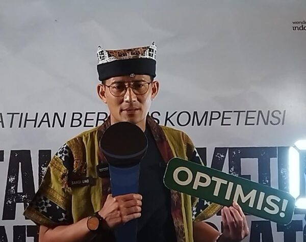 Sandiaga Uno Dorong UMKM Banyuwangi Inovasi Kemasan jadi Unik