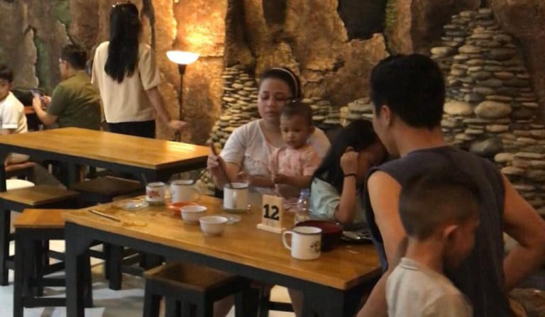 Warung Kopi di Semarang ini Jadi Tempat Singgah Menarik Bagi Semua Kalangan