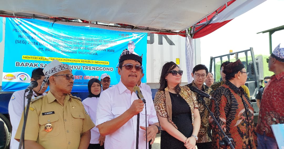 Menteri KKP Lepas Ekspor Perdana Tuna Kaleng dari Banyuwangi ke Kanada