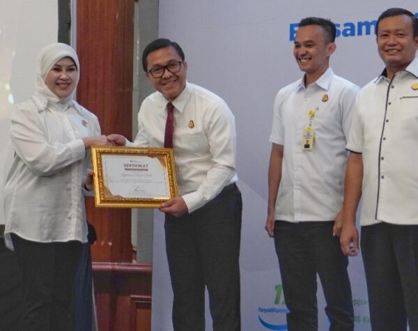 Sukses Selesaikan Masalah Tunggakan BPJS, Kejari Batu Raih Penghargaan