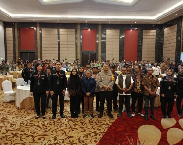 Wujudkan Pilkada Damai, Bidhumas Polda Jatim Road Show Sarasehan Bersama Media