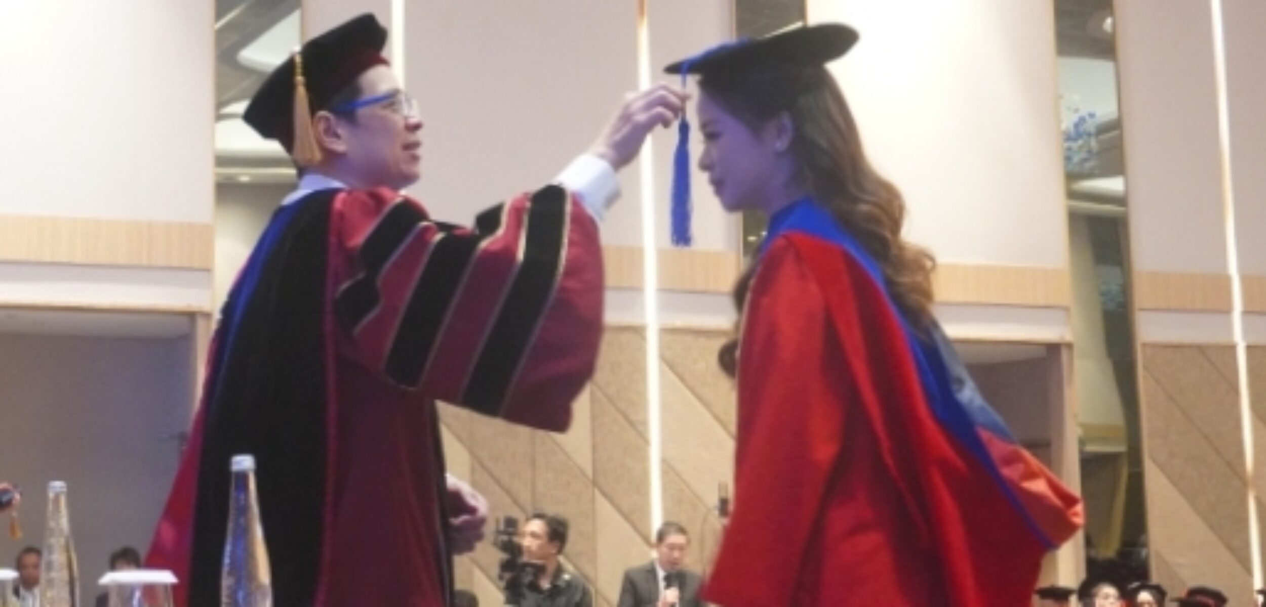 Ratusan Mahasiswa UPH Kampus Surabaya Diwisuda, Begini Pesan Rektorat