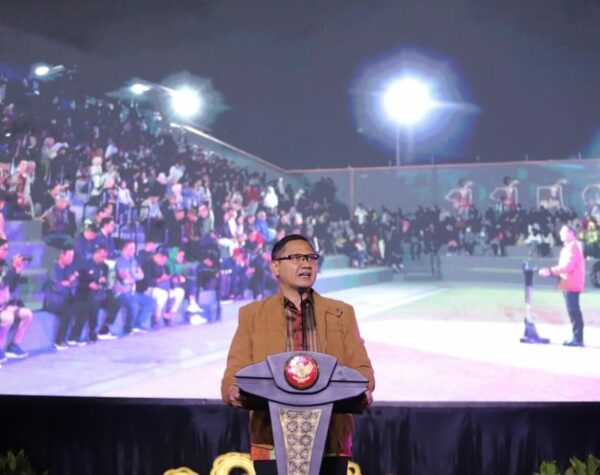 Pagelaran Padang Bulan Purnama Meriahkan Launching Logo dan Tema Hari Jadi ke-23 Kota Batu