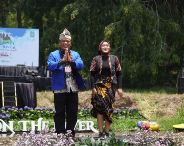 Ternyata Banyak Yang Seru di Fashion On The River ke-2 2024 di Coban Talun Kota Batu