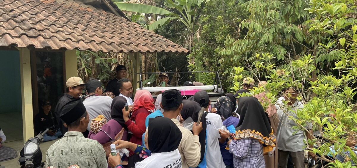 8A885920 FF9B 45B2 BED7 08BD9E2AC053