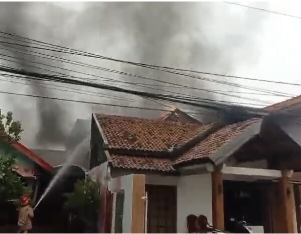 Rumah di Jombang Dilalap Api, Ini Kronologinya