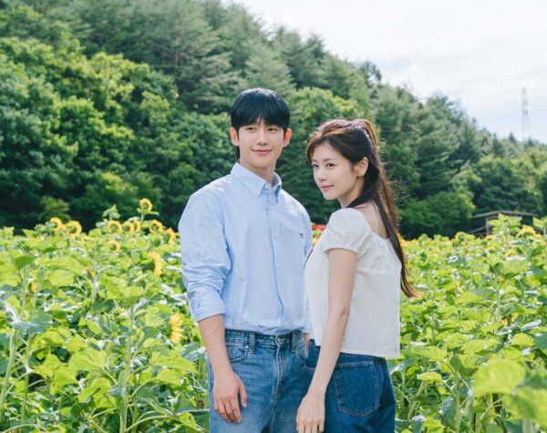 Minggu Terakhir Tayang, ‘Love Next Door’ Puncaki Daftar Drama Korea Paling Populer