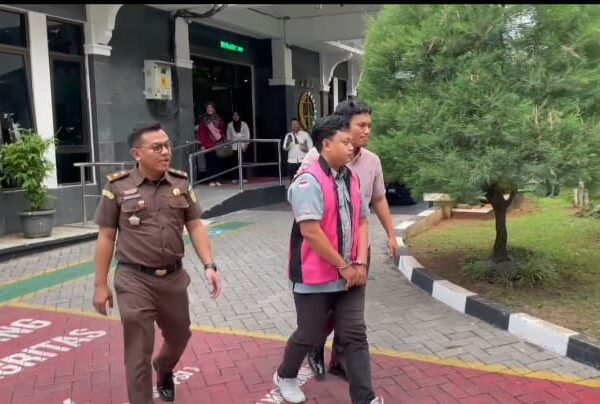 Diduga Rekayasa Dokumen Pencairan, Pengawas Proyek SDN 2 Sumurgede Grobogan Ditahan