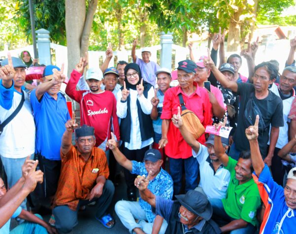 Ipuk Didoakan Ratusan Tukang Becak untuk Menangi Pilkada Banyuwangi