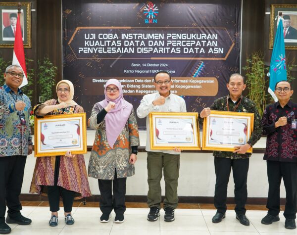 Penyelesaian Disparitas Data ASN, Pemkab Jember Raih Penghargaan dari BKN Regional 2  Jawa Timur