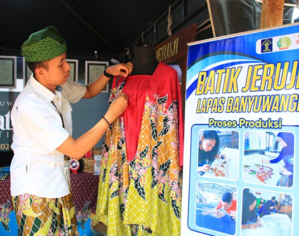 Melihat Batik Jeruji Karya Warga Binaan Lapas Banyuwangi di Batik Festival 2024