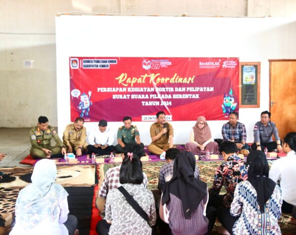 Ratusan Petugas Sortir dan Lipat Surat Suara Pilkada Jember Ikuti Bimbingan Teknis