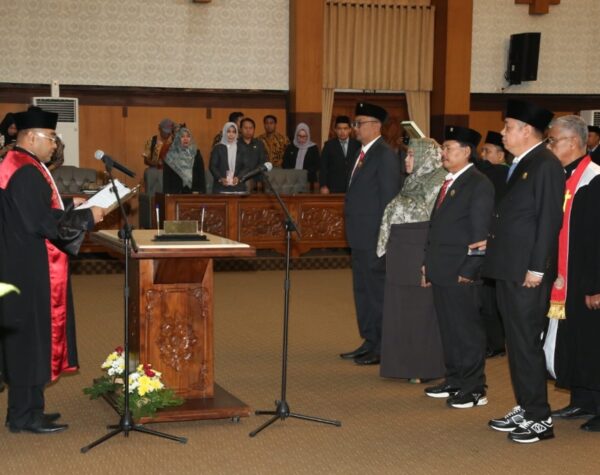 I Made Cahyana Negara Kembali Ketuai DPRD Banyuwangi, Bakal Kebut AKD
