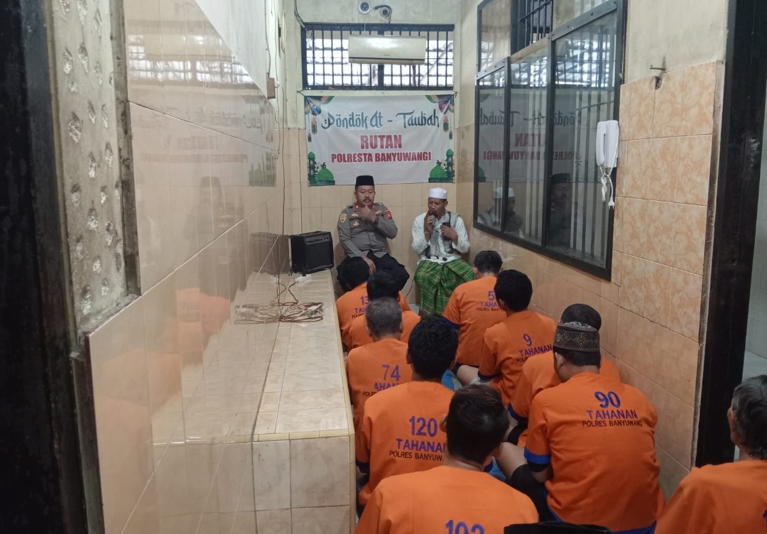 Polresta Banyuwangi Gelar Kajian “Tobat Sebelum Mati” untuk Tahanan